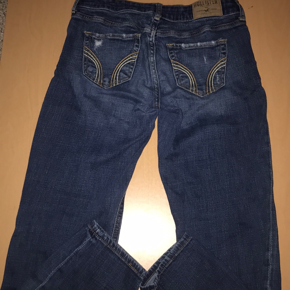 Hollister Ripped Cropped Jeans